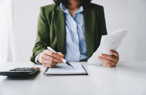 Estratégias de Transação Tributária: Como as Empresas Podem Regularizar Suas Dívidas com Segurança e Planejamento Eficiente